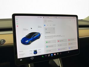 Tesla Model 3 bild 31