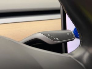 Tesla Model 3 bild 23