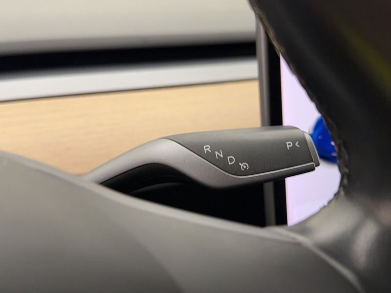 Tesla Model 3 bild 23