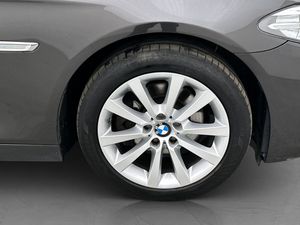 BMW 520 bild 10