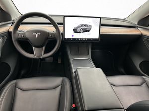 Tesla Model Y bild 17