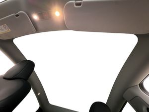 Tesla Model Y bild 15