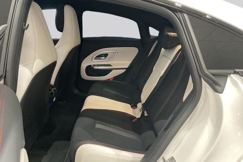 Mercedes CLA250 bild 9