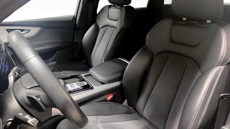 Audi Q7 bild 8