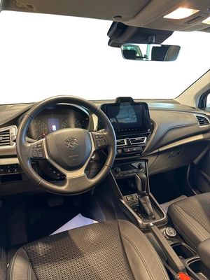 Suzuki S-CROSS bild 7