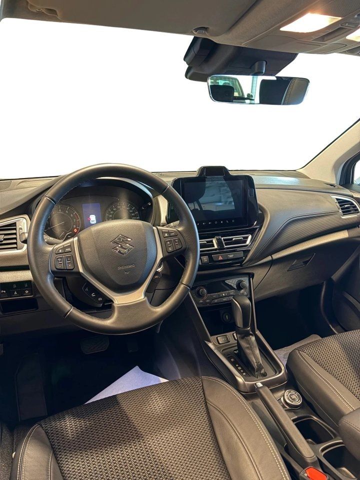 Suzuki S-CROSS bild 7