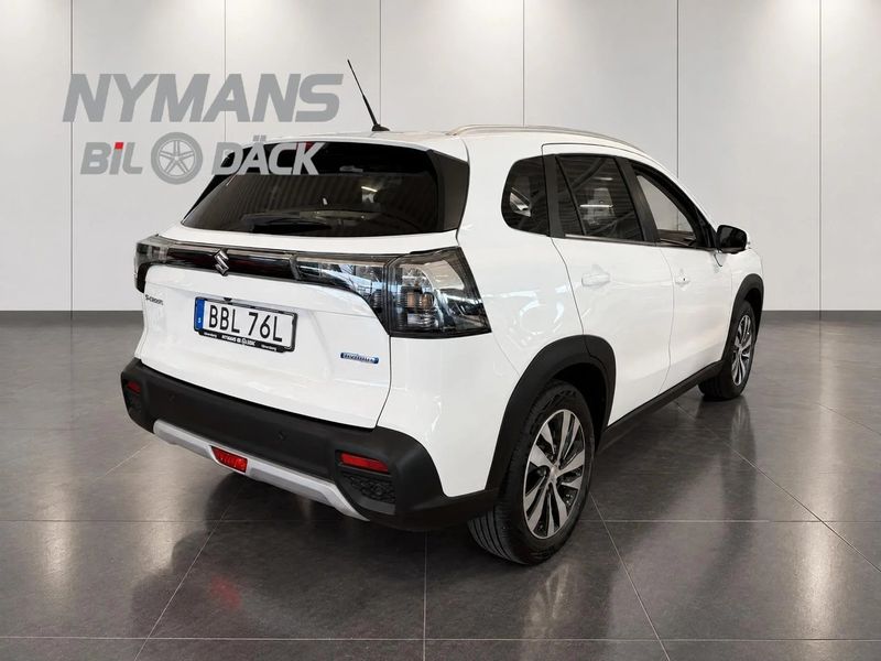 Suzuki S-CROSS bild 4