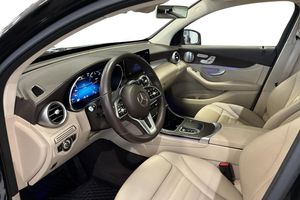 Mercedes GLC300 bild 6