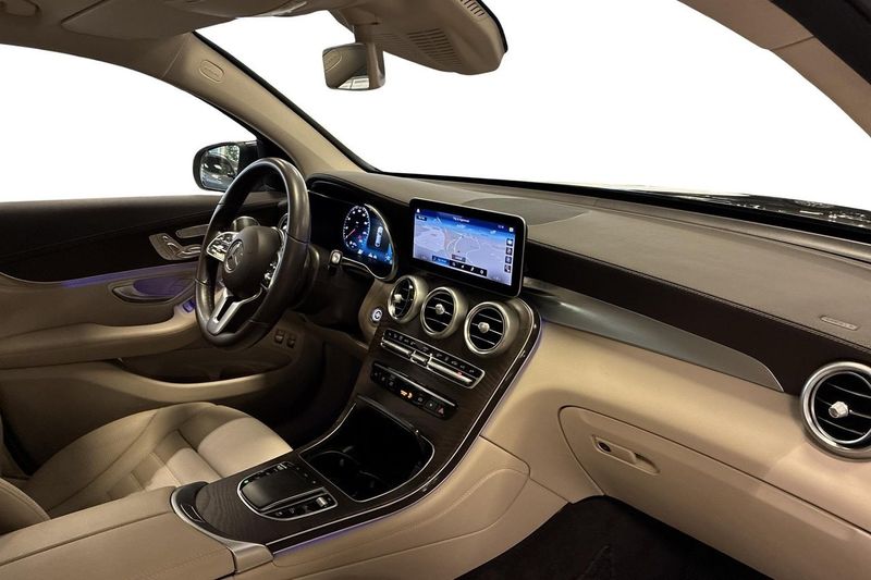 Mercedes GLC300 bild 10