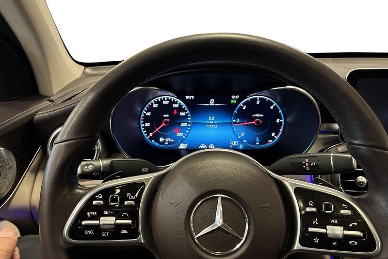 Mercedes GLC300 bild 5