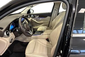 Mercedes GLC300 bild 7