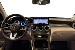 Mercedes GLC300 bild 8