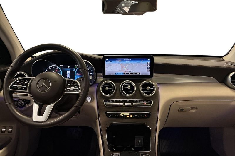 Mercedes GLC300 bild 8