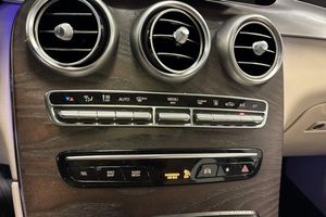 Mercedes GLC300 bild 17