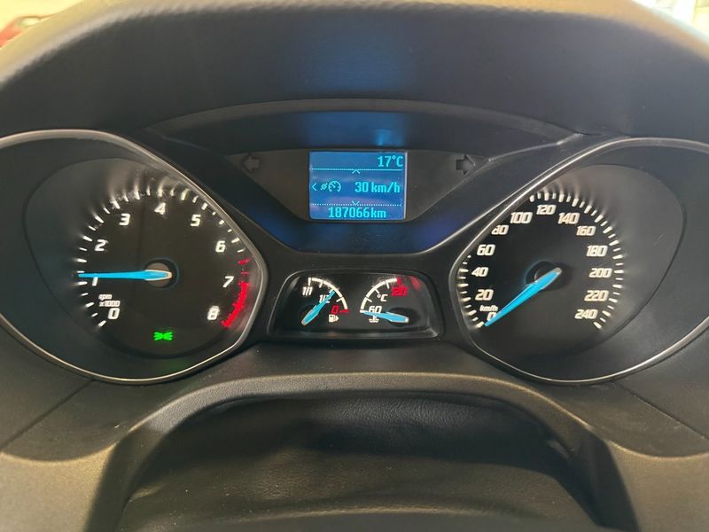 Ford Focus bild 8