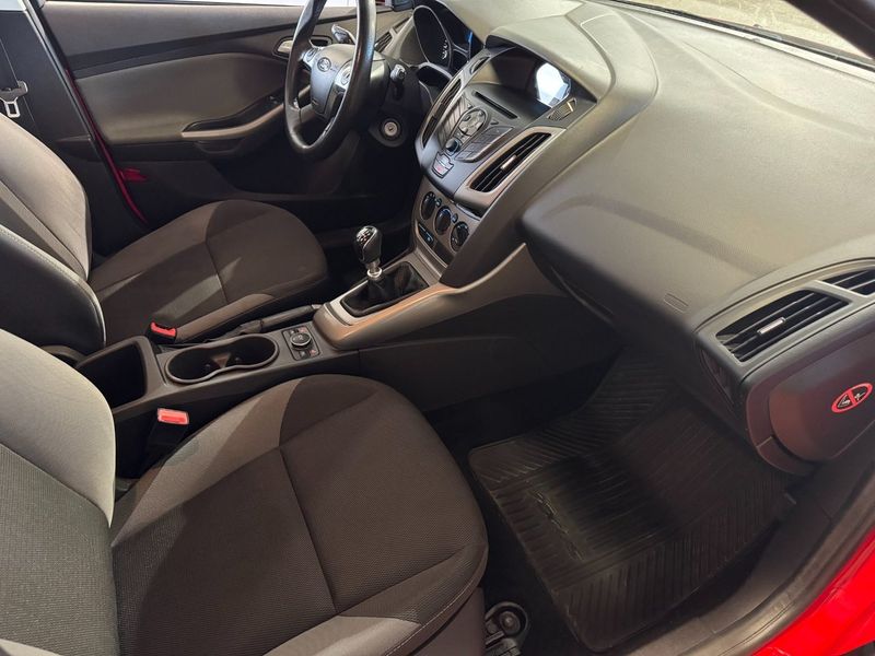Ford Focus bild 7