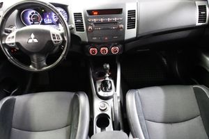 Mitsubishi Outlander bild 10