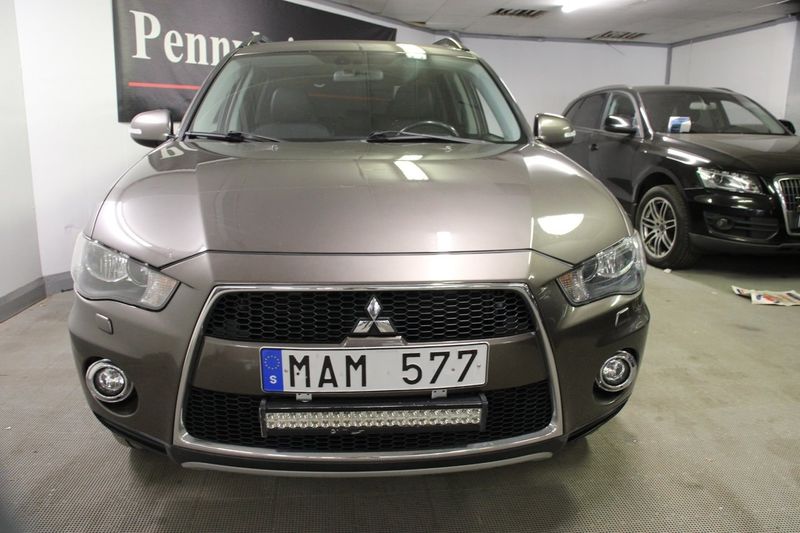 Mitsubishi Outlander bild 2