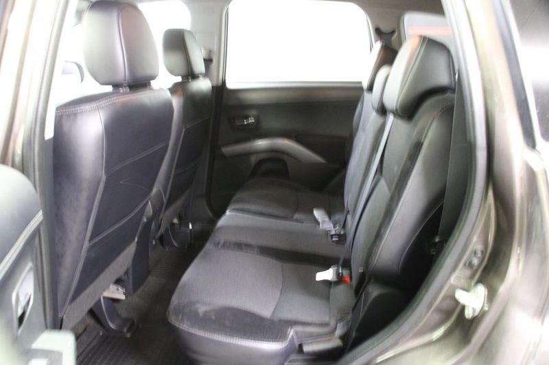 Mitsubishi Outlander bild 9