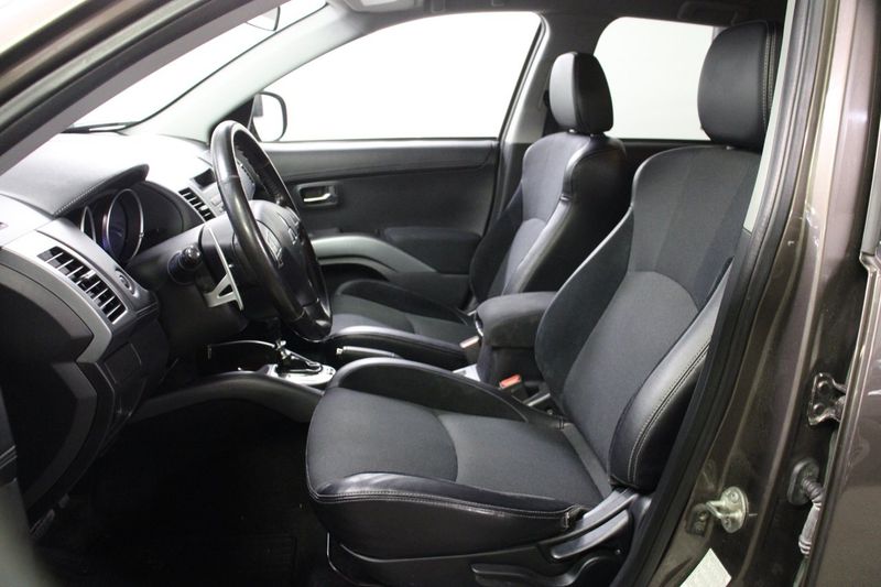 Mitsubishi Outlander bild 7