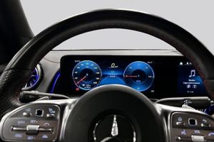Mercedes EQB300 bild 10