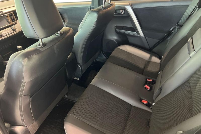 Toyota RAV4 bild 13