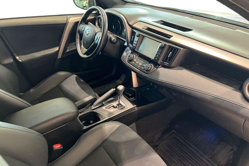 Toyota RAV4 bild 7