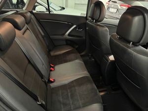 Toyota Avensis bild 18