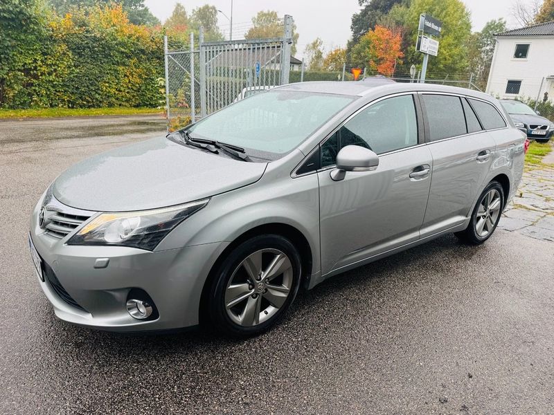 Toyota Avensis bild 9