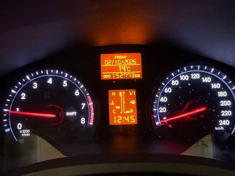 Toyota Avensis bild 21