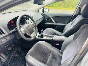 Toyota Avensis bild 8