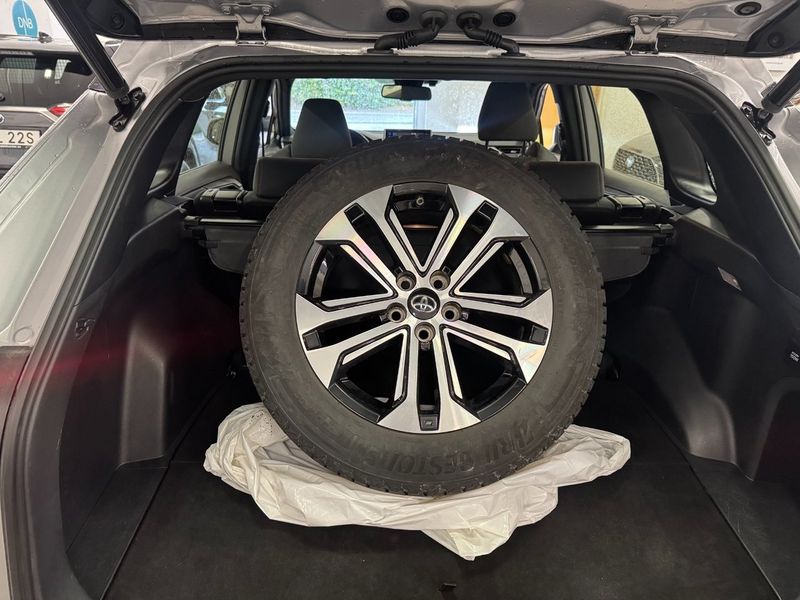Toyota RAV4 bild 12