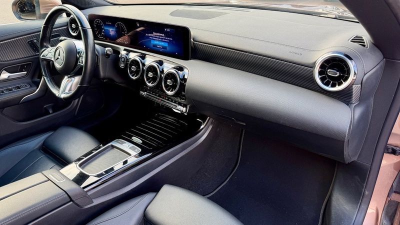 Mercedes CLA250 bild 8