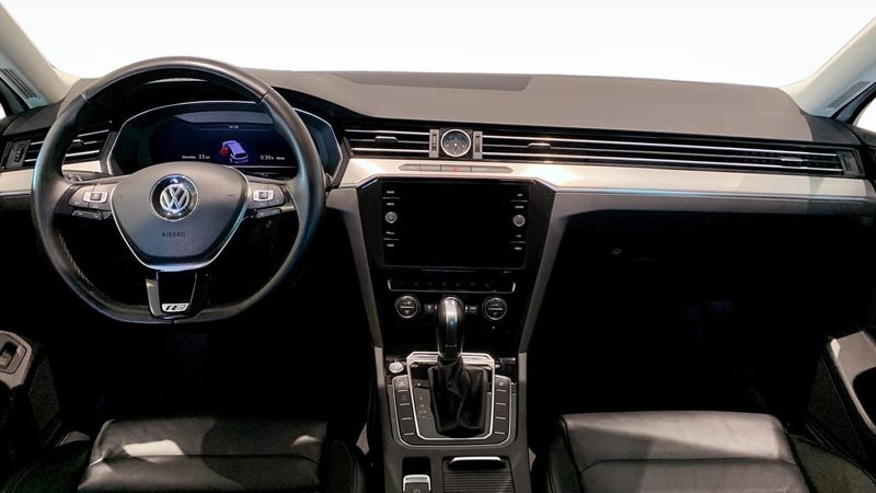 Volkswagen Passat bild 10