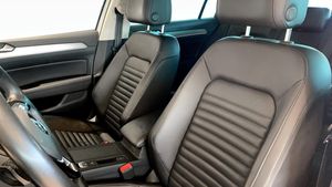 Volkswagen Passat bild 8