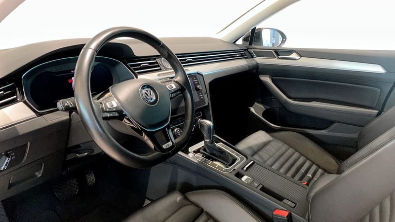 Volkswagen Passat bild 7