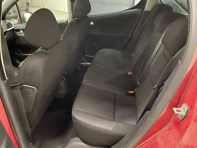 Peugeot 207 bild 4