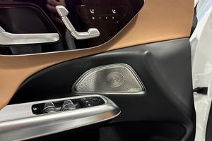 Mercedes E300 bild 13