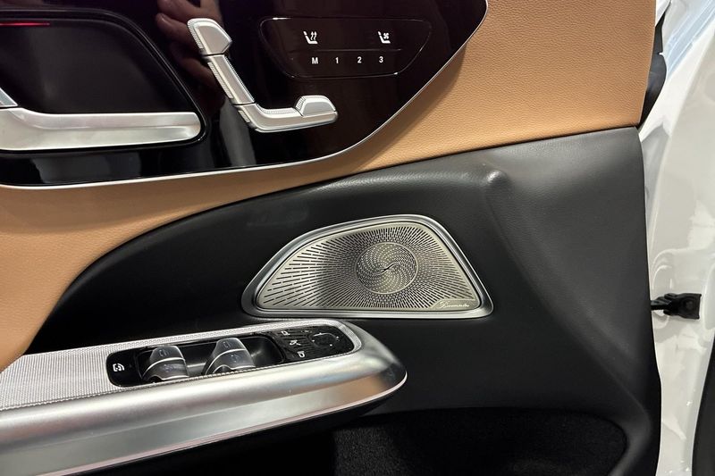 Mercedes E300 bild 13
