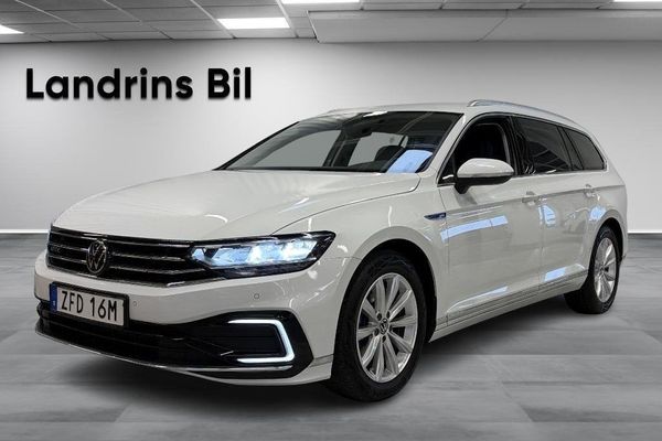 Volkswagen Passat Sportscombi GTE 1.4TSI 218hk | Dragkrok | 53km | Navi | - 2023