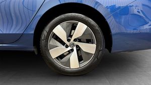 Volkswagen Passat bild 6