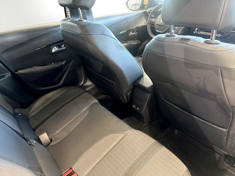 Peugeot e-208 bild 12