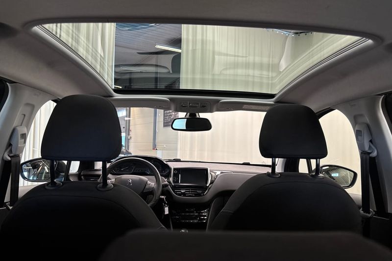 Peugeot 208 bild 20
