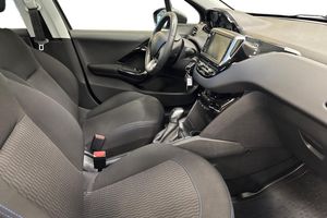 Peugeot 208 bild 10