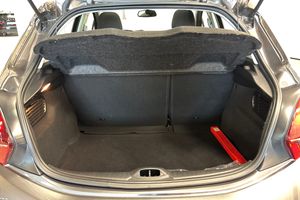 Peugeot 208 bild 13
