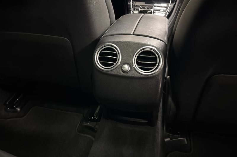 Mercedes GLC220 bild 26