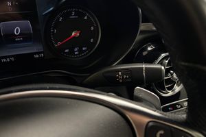 Mercedes GLC220 bild 15
