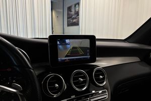 Mercedes GLC220 bild 16
