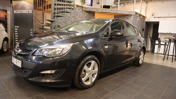 Opel Astra 1.6 Enjoy Euro 5 - 2013