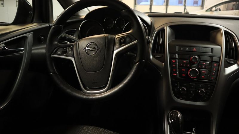 Opel Astra bild 8